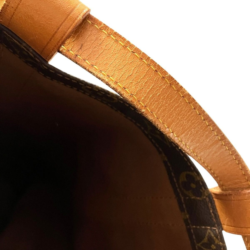 Louis Vuitton Randonnee GM Monogram Shoulder Bag Canvas — view 8