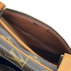 Louis Vuitton Cite MM Monogram Shoulder Bag Canvas — view 7
