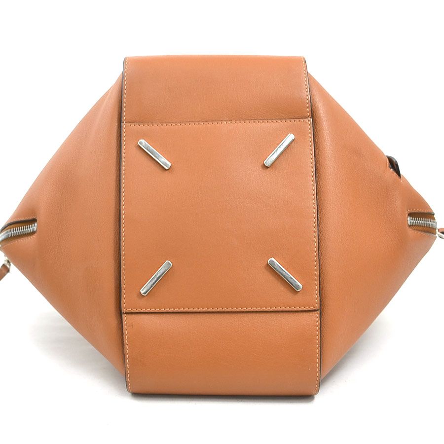 Loewe Shoulder Bag Hammock — view 4