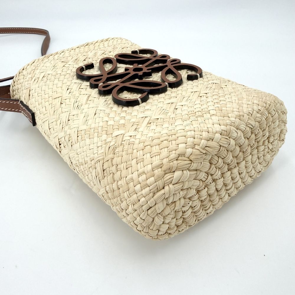 Loewe Shoulder Bag Anagram Square Pocket Basket Crossbody Raffia Beige — view 3