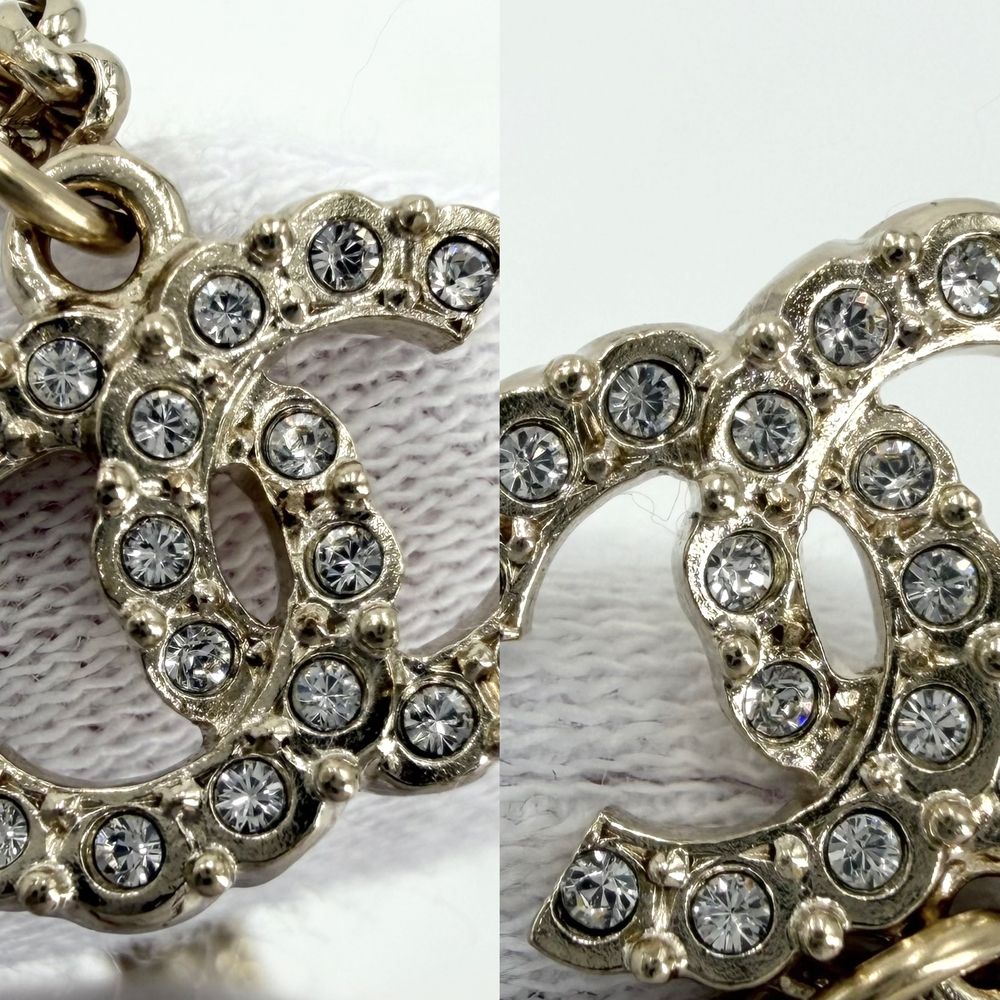 Chanel Necklace CC Logo Rhinestone Faux Pearl Gold — view 4