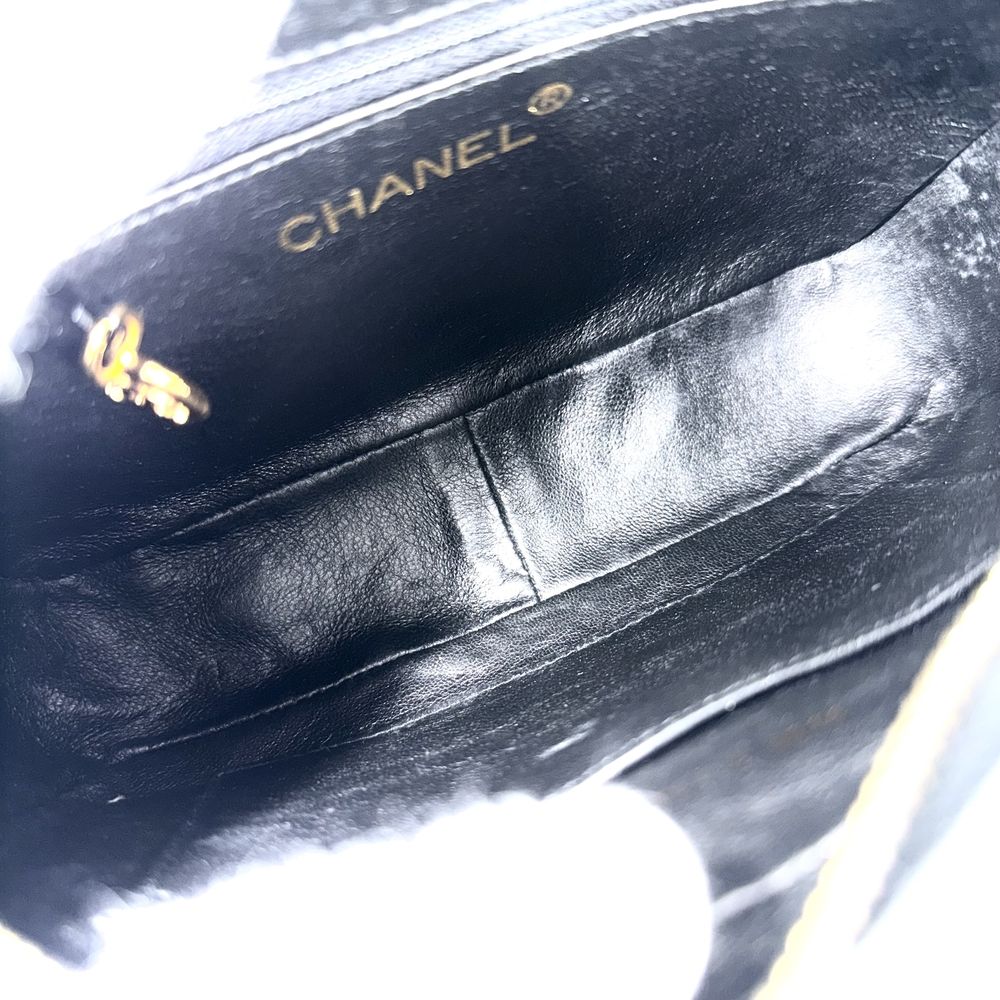 Chanel Shoulder Bag Quilted CC Logo Chain Crossbody Caviar Leather Black Gold — view 4