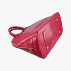 Louis Vuitton Alma GM Pomme D'amour Vernis Handbag — view 5