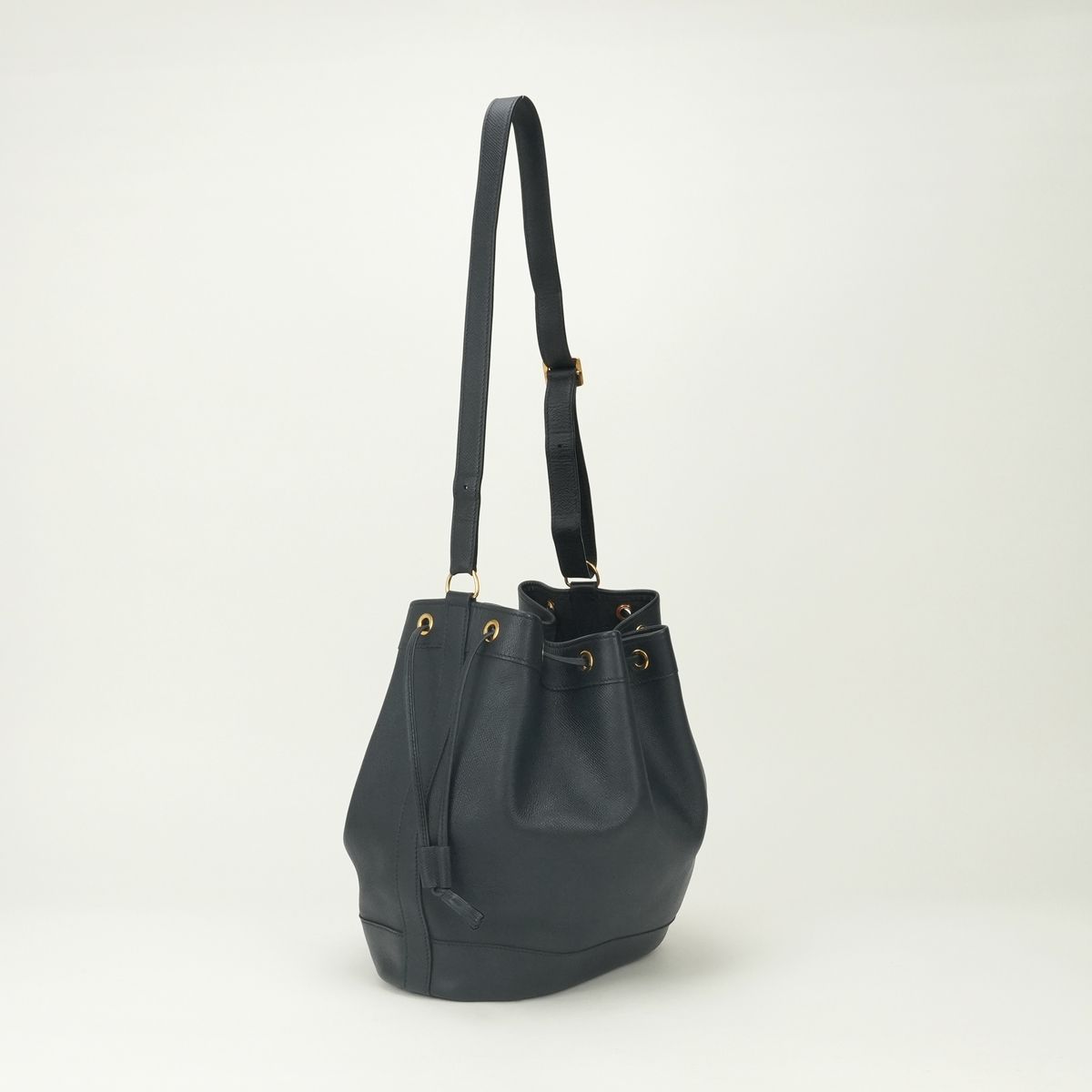 Hermes Market GM Shoulder Bag Courchevel Blue Indigo Navy Gold — view 2