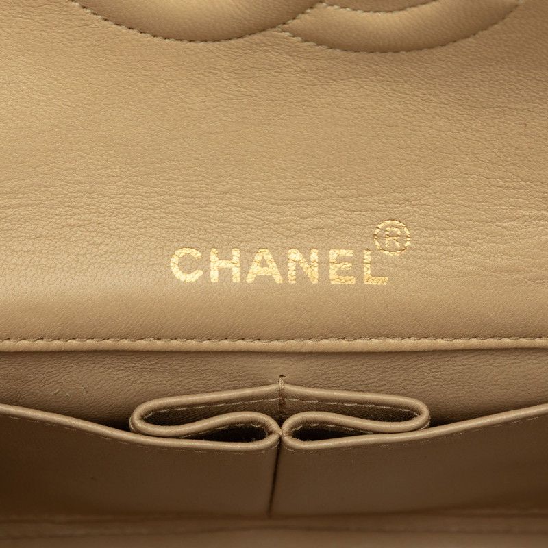 Chanel CC Logo Quilted Chain Shoulder Bag Beige Lambskin — view 5