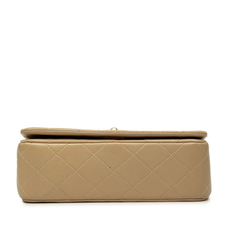 Chanel CC Logo Quilted Chain Shoulder Bag Beige Lambskin — view 3
