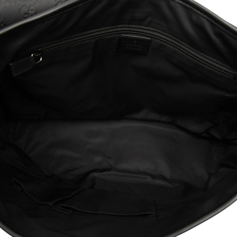 Gucci Guccissima Shoulder Bag Black Leather — view 4