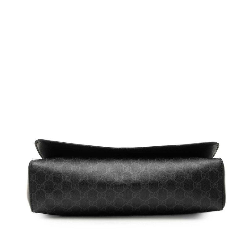 Gucci GG Supreme Courier Crossbody Shoulder Bag Black Gray Leather — view 3