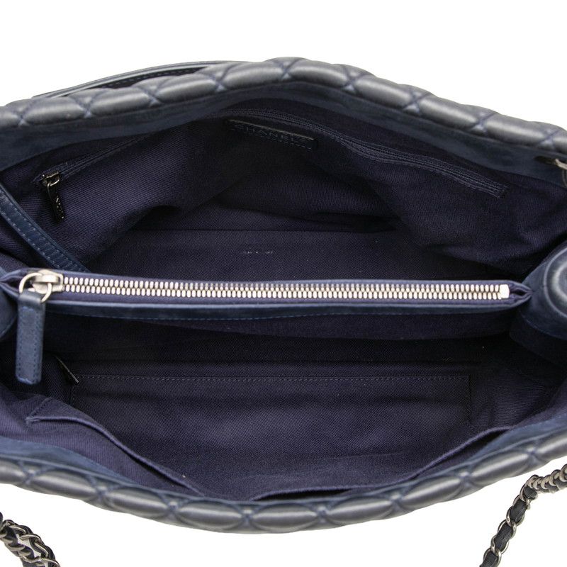 Chanel Quilted Chain Tote Shoulder Bag Navy Silver Leather — view 4