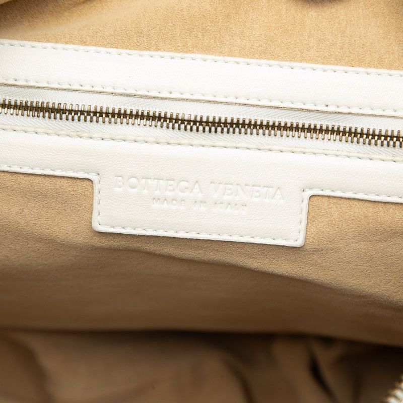 Bottega Veneta Intrecciato Handbag Bag White Leather — view 5
