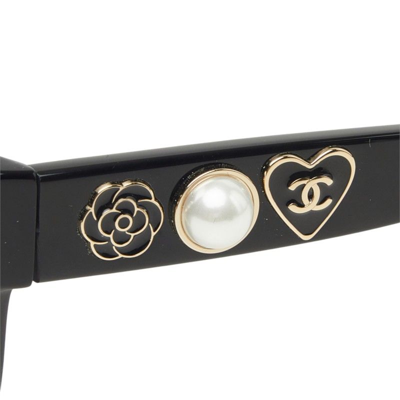 Chanel CC Logo Sunglasses Black Acetate Faux Pearl Eyewear — view 4
