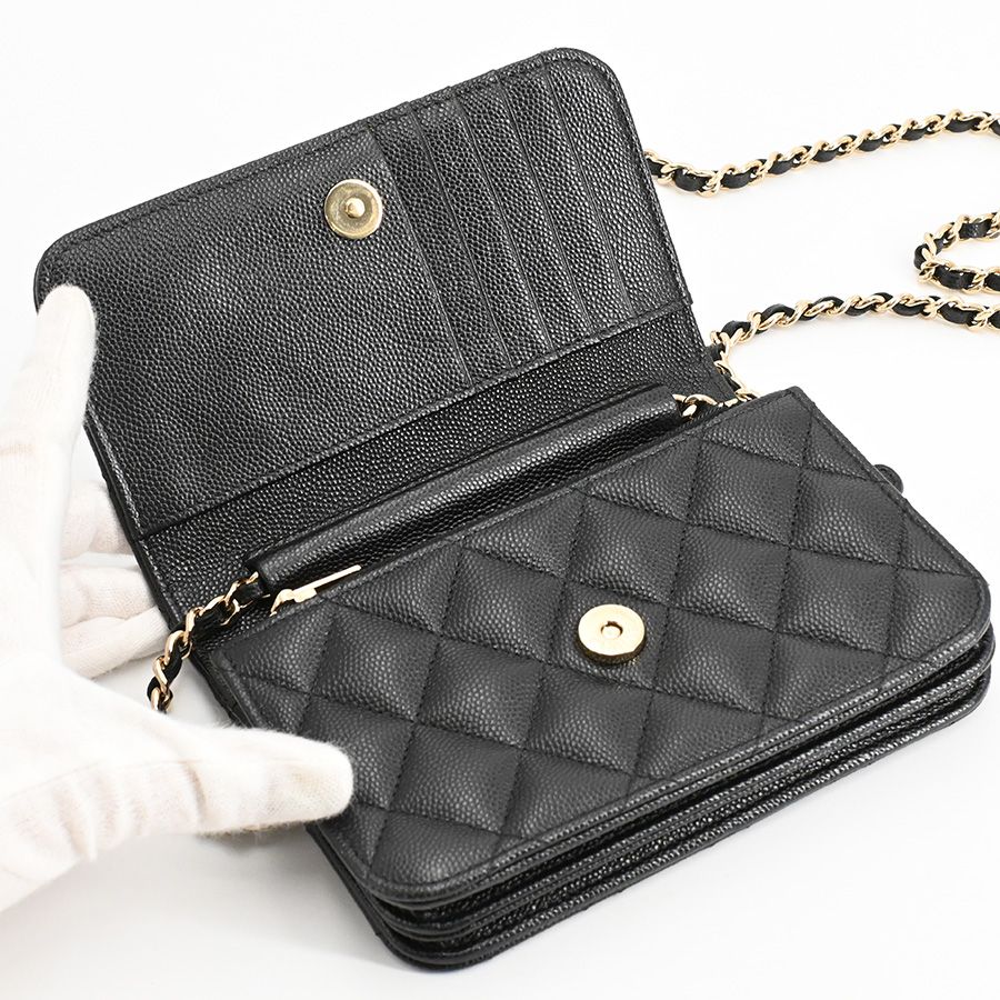 Chanel Chain Wallet Mini Classic Shoulder Bag — view 4