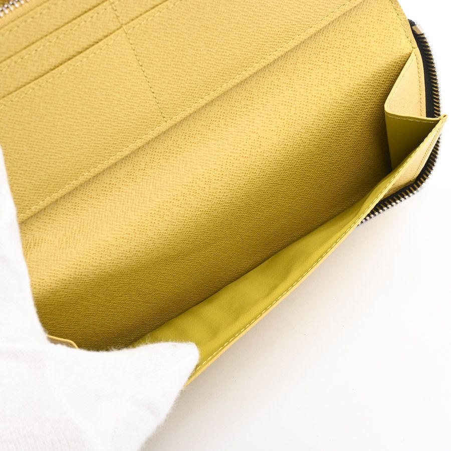 Louis Vuitton Wallet Zippy Vertical — view 5