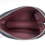 Chanel Shoulder Bag CC Logo Caviar Leather Black — view 5