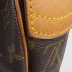 Louis Vuitton Croissant MM Shoulder Bag Monogram Brown — view 4