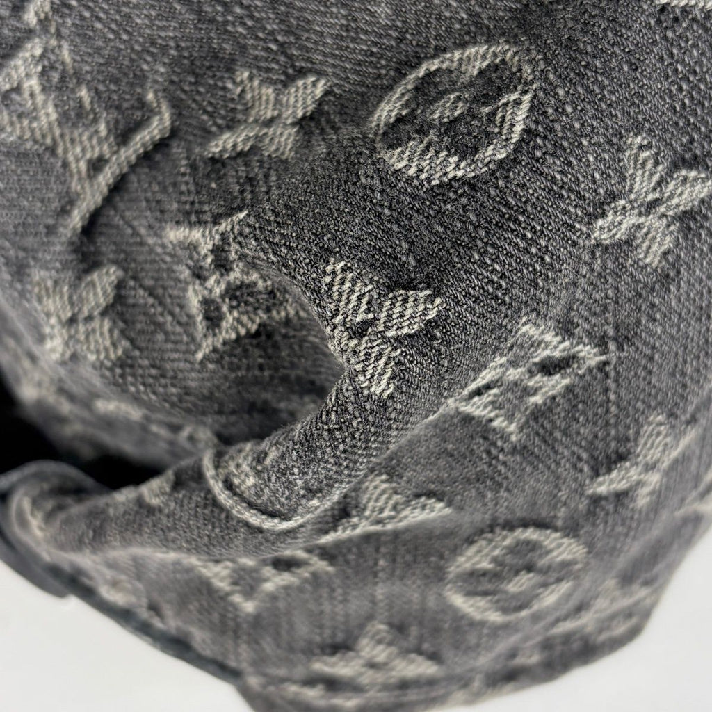 Louis Vuitton Neo Cabby MM Handbag Monogram Denim Noir — view 3