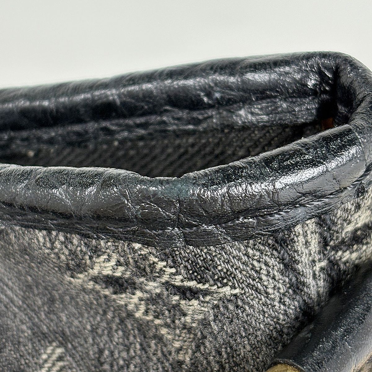 Louis Vuitton Neo Cabby MM Handbag Monogram Denim Noir — view 6
