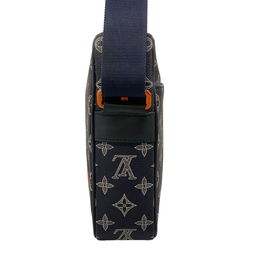 Louis Vuitton Shoulder Bag Monogram Upside Down Daneuve PM — view 4