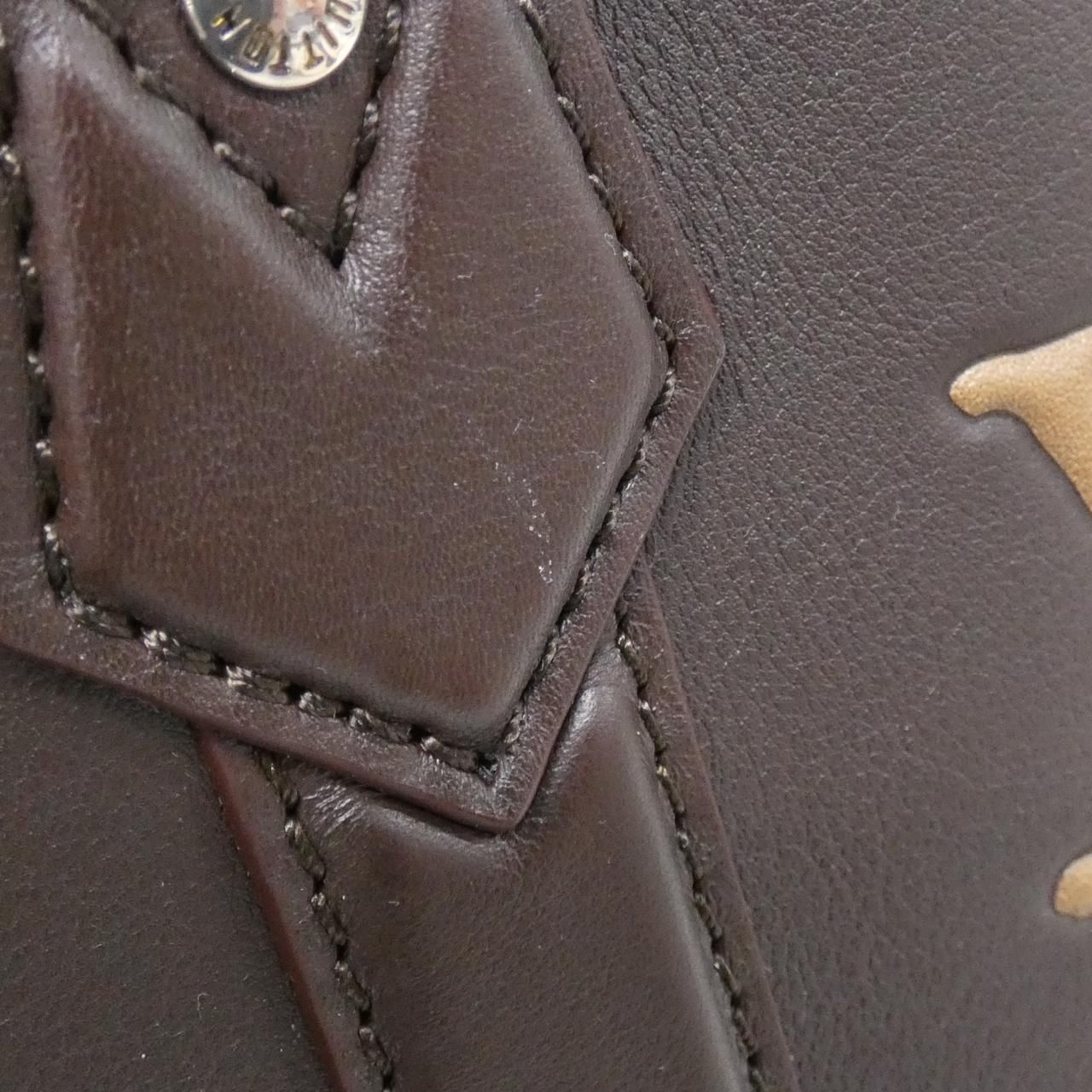 Louis Vuitton Alma 25 Bag — view 5