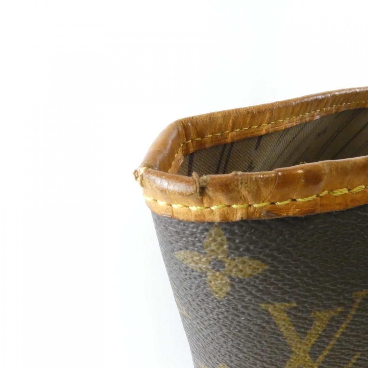 Louis Vuitton Monogram Neverfull GM Bag — view 4