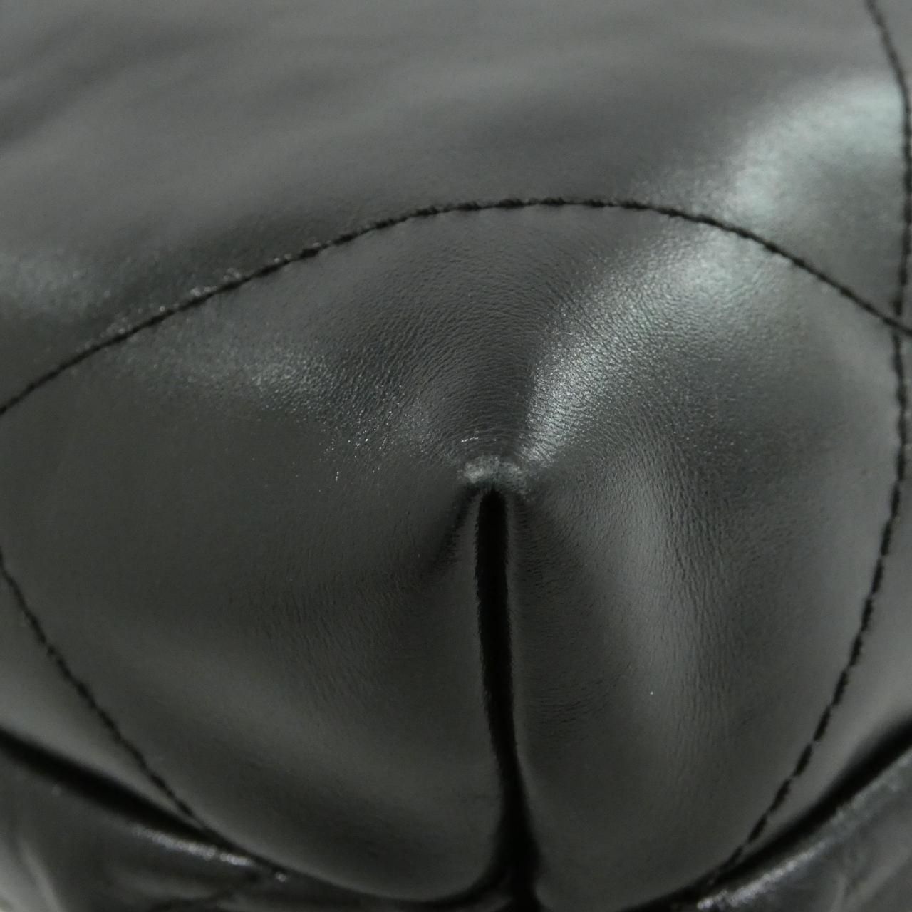 Chanel 22 Line Small Shoulder Bag — view 3