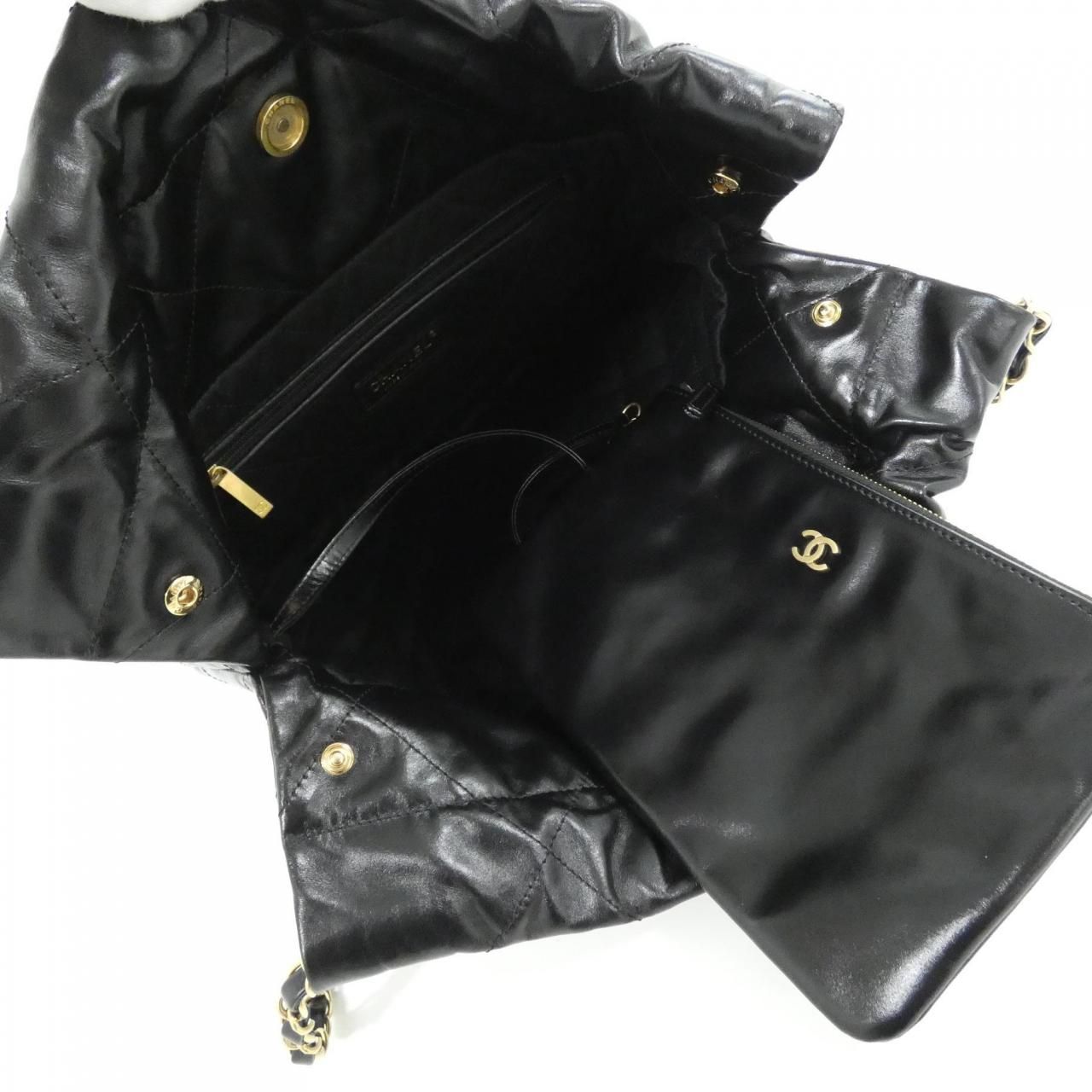 Chanel 22 Line Small Shoulder Bag — view 8