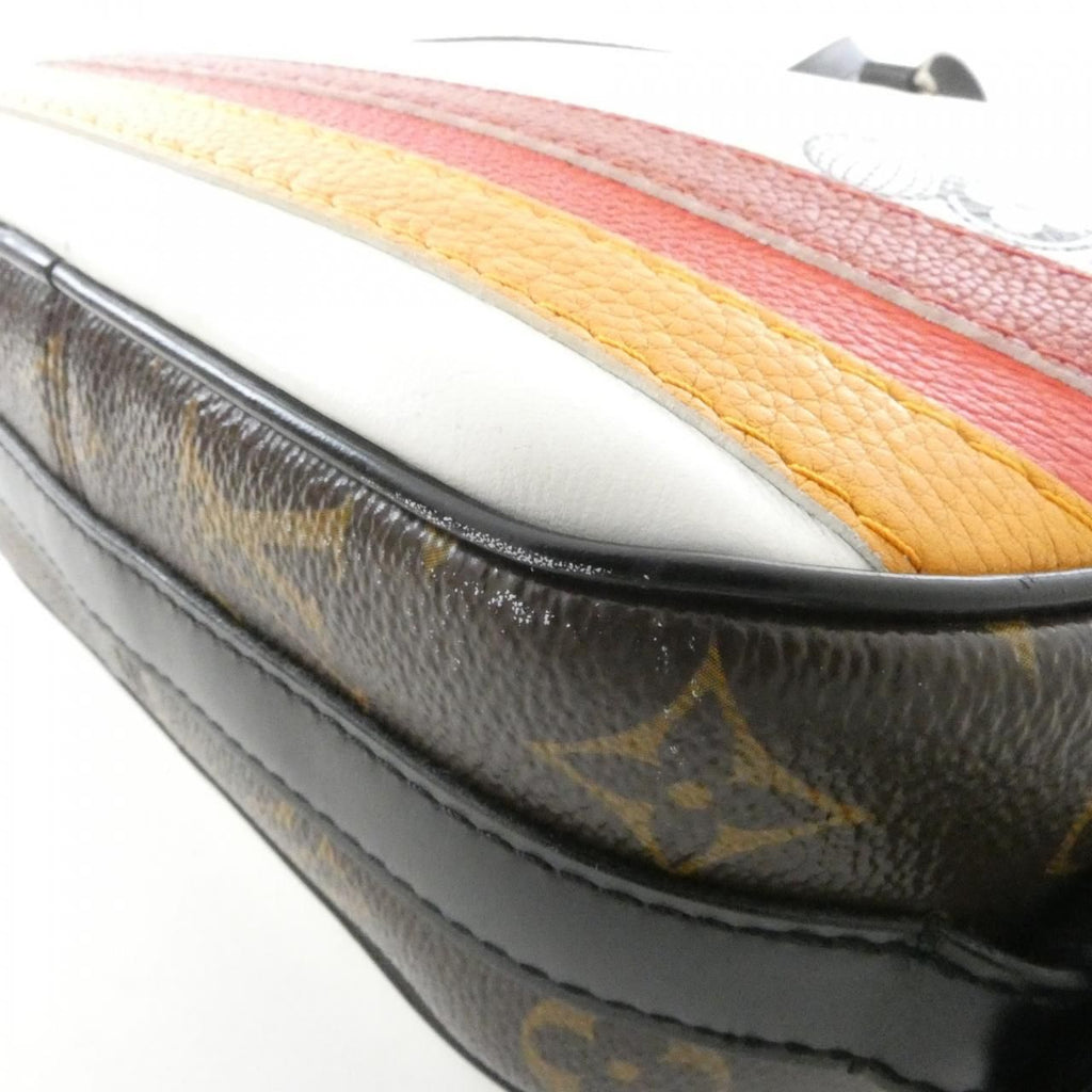 Louis Vuitton Boite Chapeau Souple Shoulder Bag — view 3