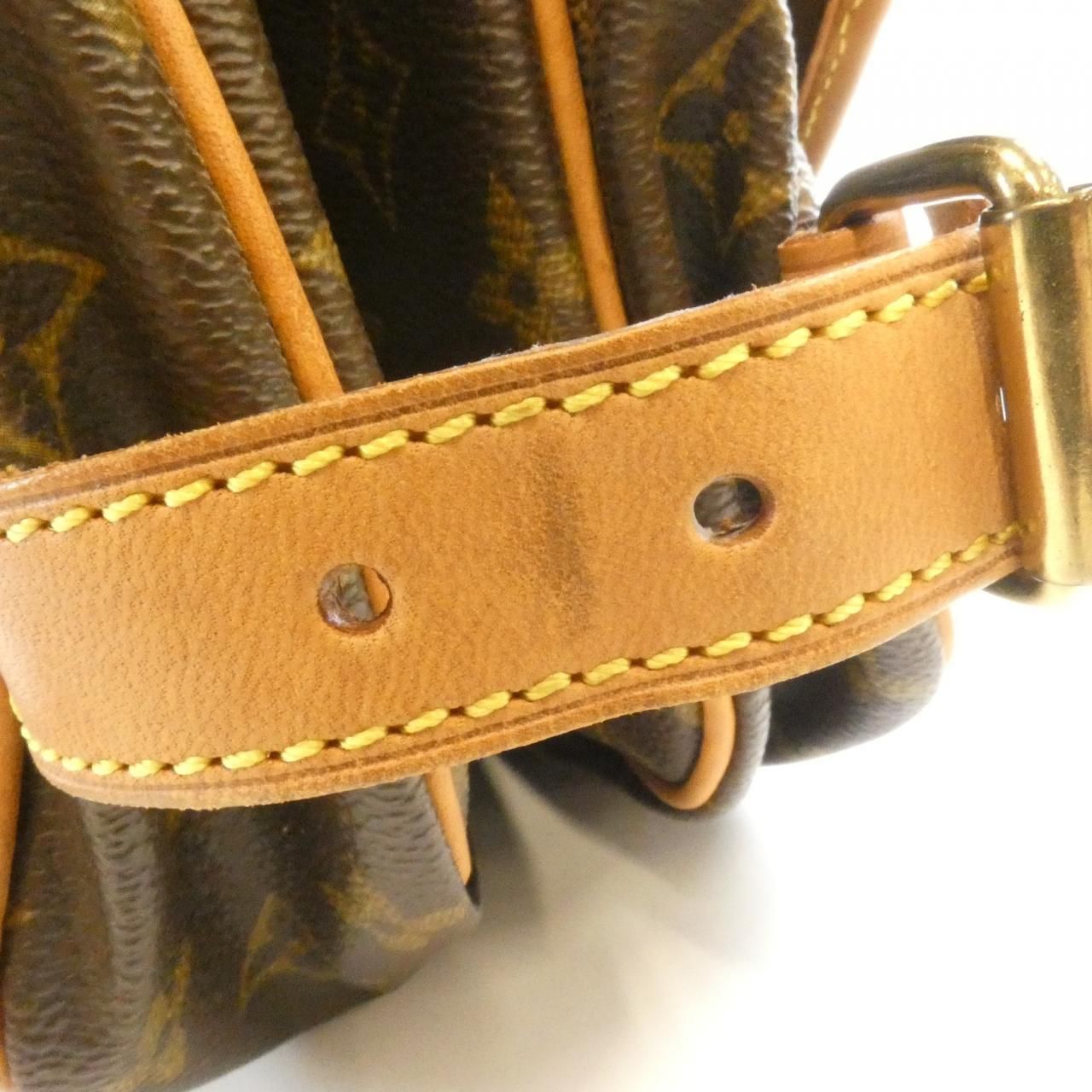 Louis Vuitton Monogram Saumur 30 — view 4