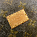 Louis Vuitton Monogram Saumur 30 — view 5