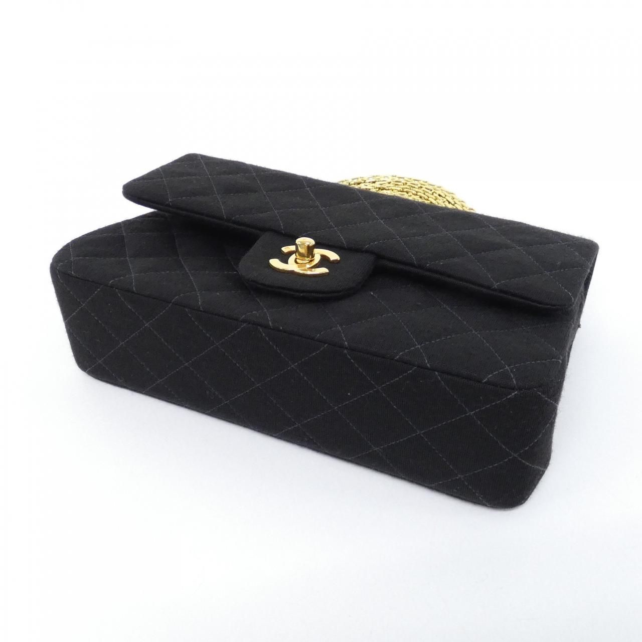 Chanel Vintage Shoulder Bag — view 3