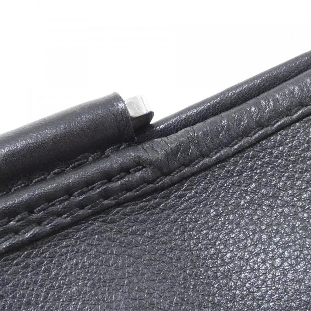 Loewe Vintage 311 62 012 Shoulder Bag — view 5