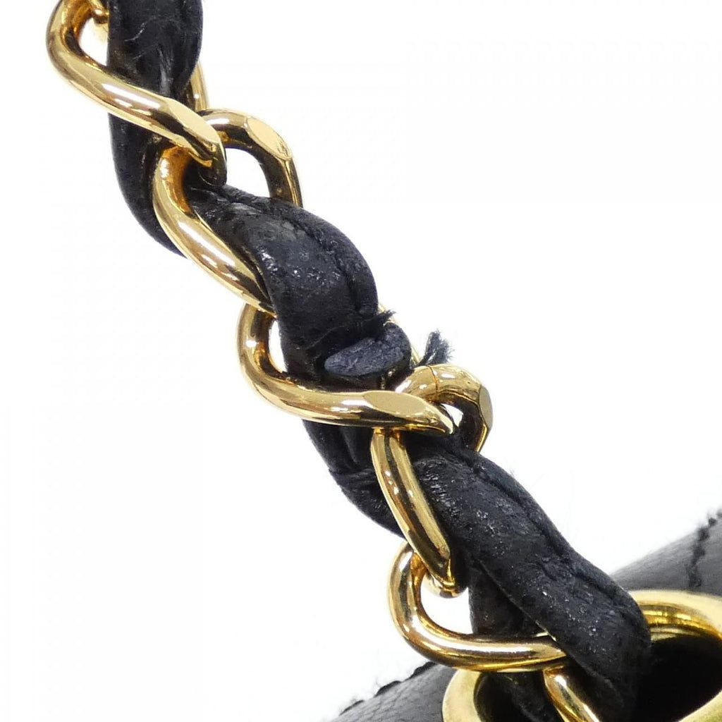 Chanel Vintage Shoulder Bag — view 6