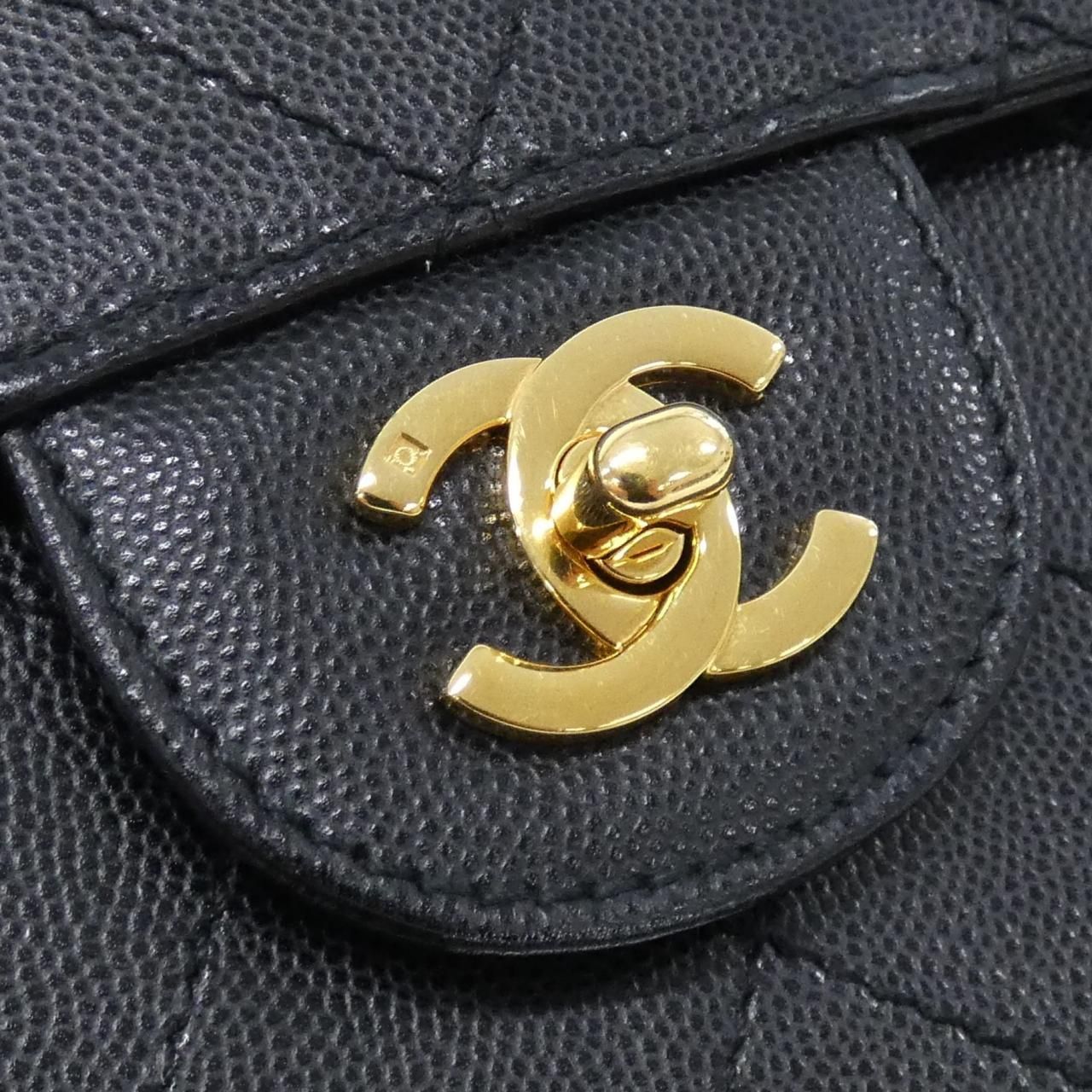 Chanel Vintage Shoulder Bag — view 5