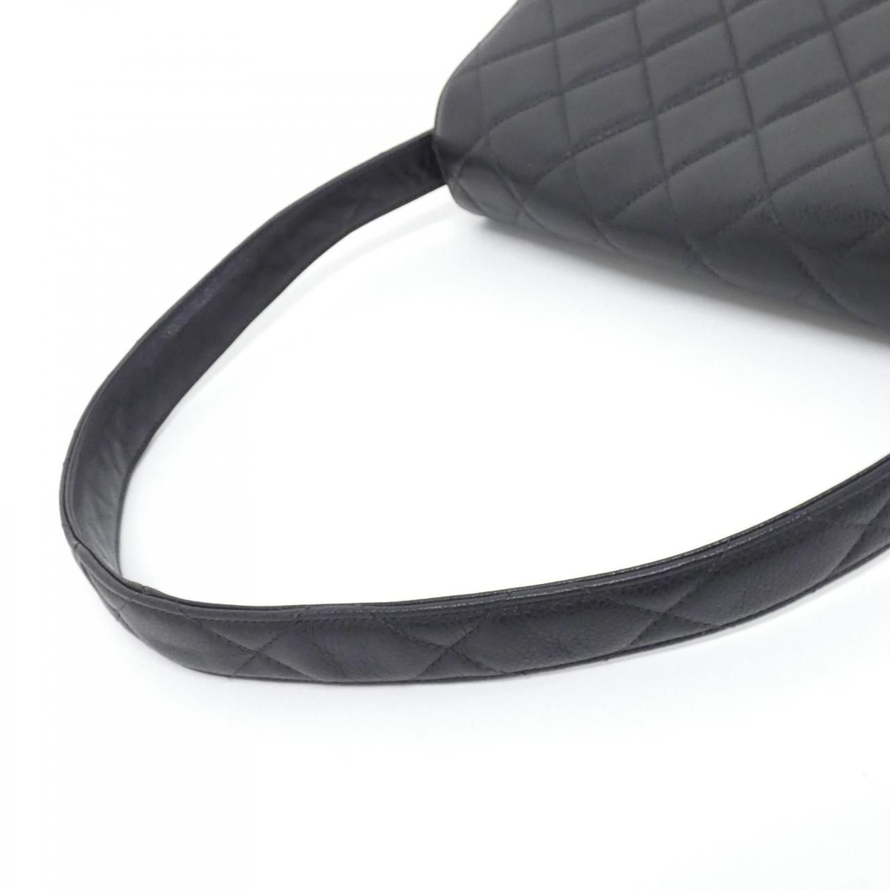 Chanel Vintage Shoulder Bag — view 4