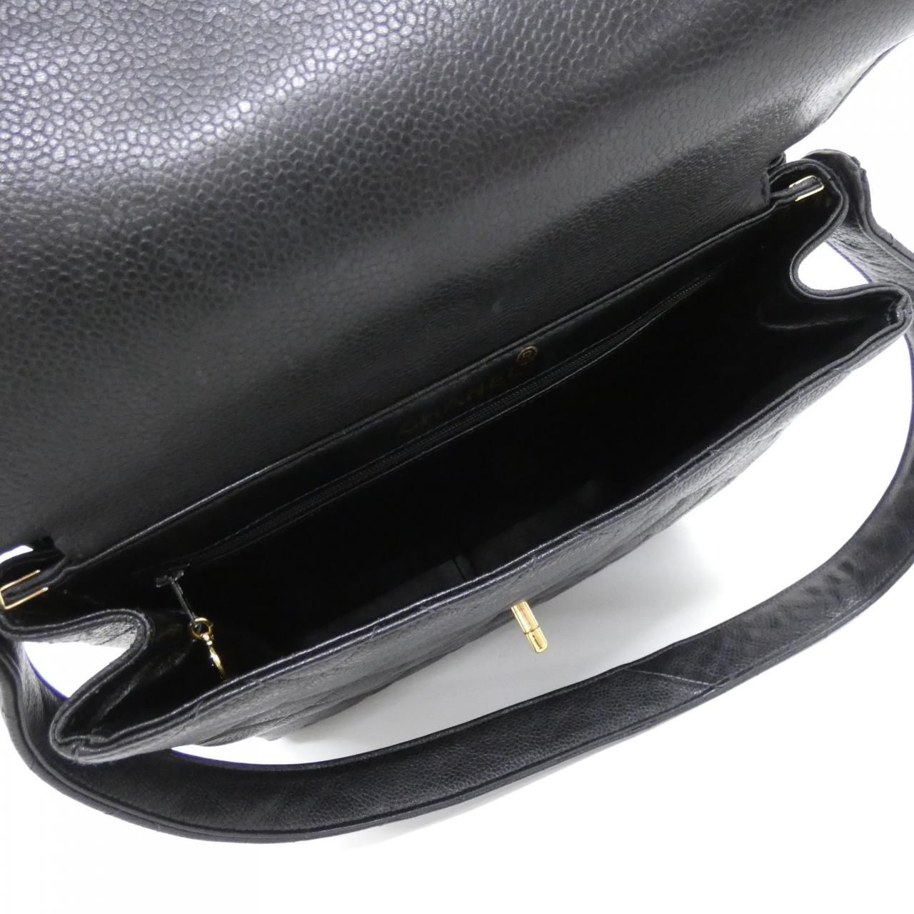 Chanel Vintage Shoulder Bag — view 5