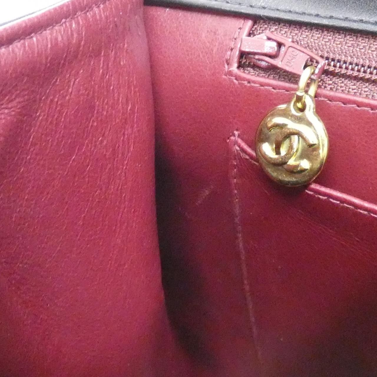 Chanel Vintage Shoulder Bag — view 8