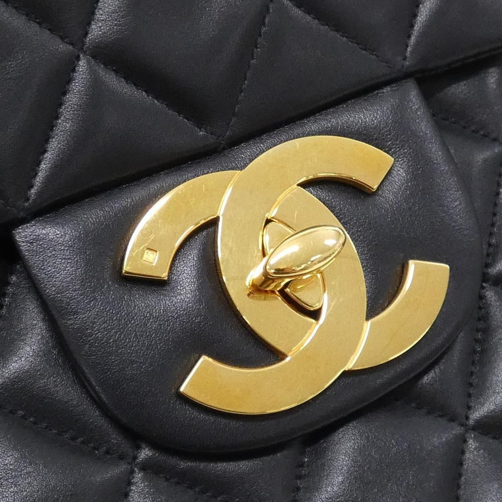 Chanel Vintage Shoulder Bag — view 5