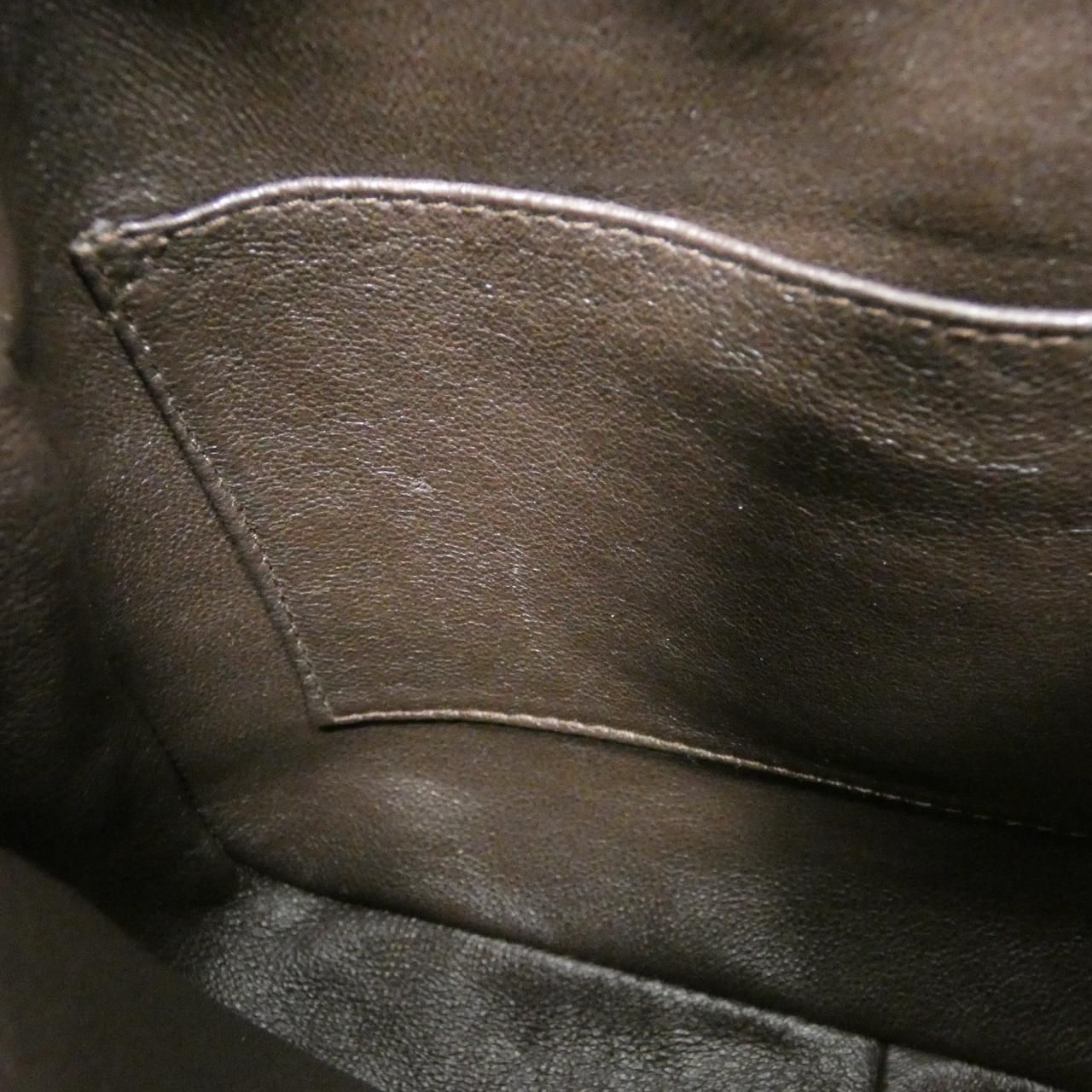 Chanel Vintage Shoulder Bag — view 8
