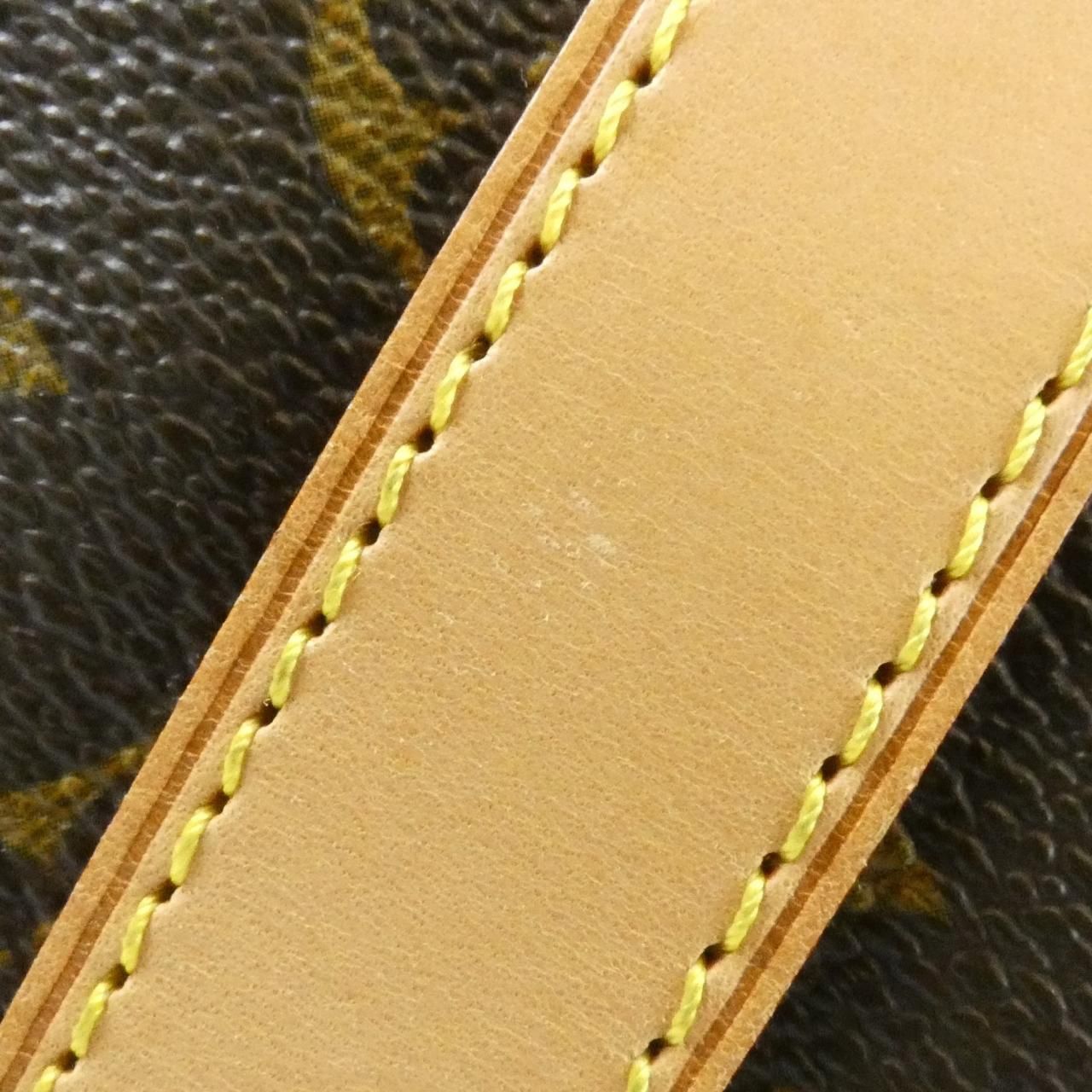 Louis Vuitton Monogram Keepall 50 Boston Bag — view 4