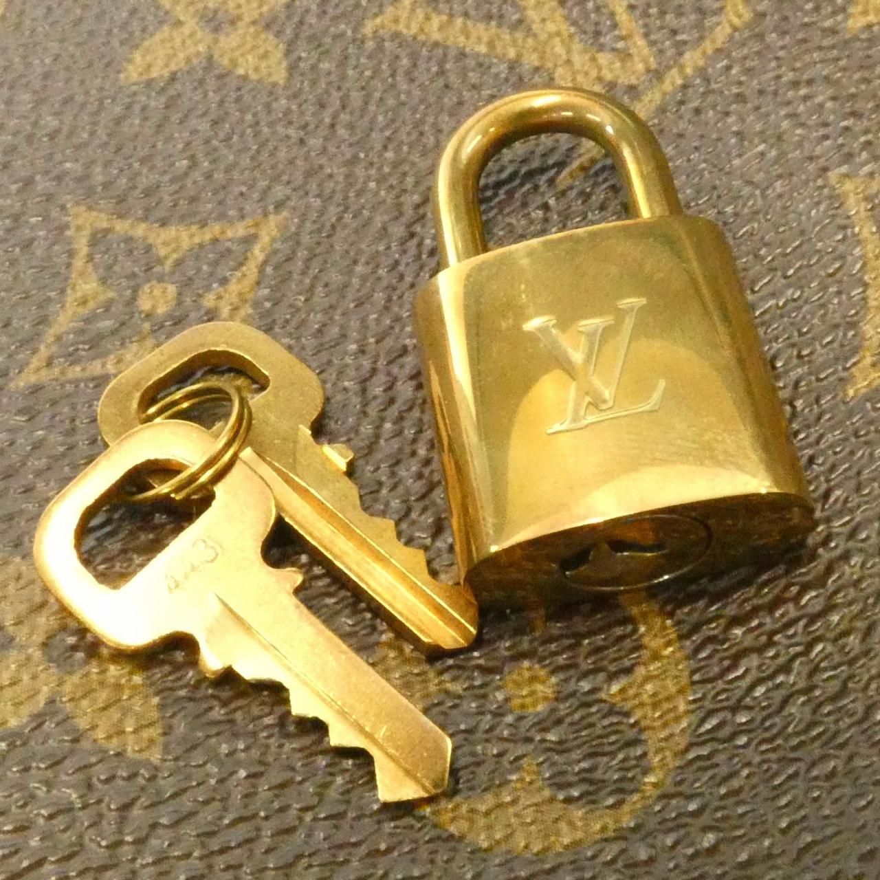 Louis Vuitton Monogram Speedy 30 Boston Bag — view 3
