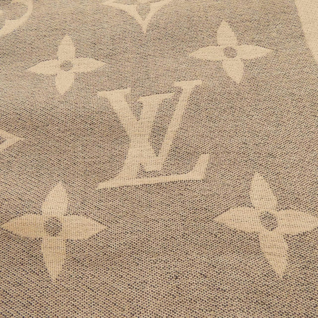 Louis Vuitton Monogram Giant Shawl Scarf — view 4