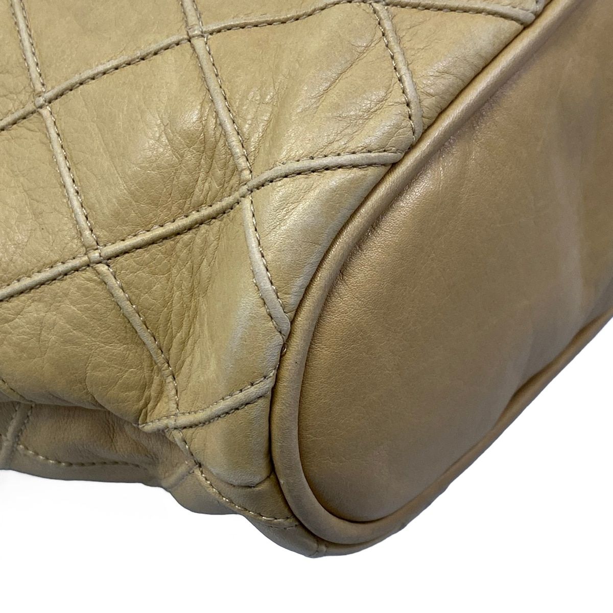 Chanel Shoulder Bag Bicolor Beige Gold Chain Lambskin — view 6