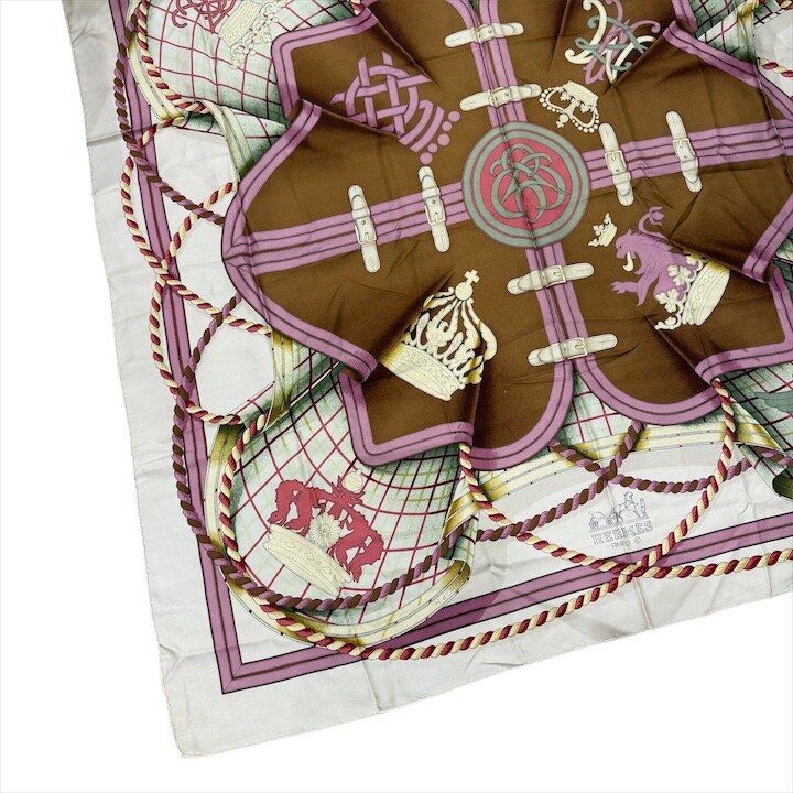 Hermes Grande Tenue Horse Attire Crown Carre 90 Scarf Silk 100% Pink — view 2