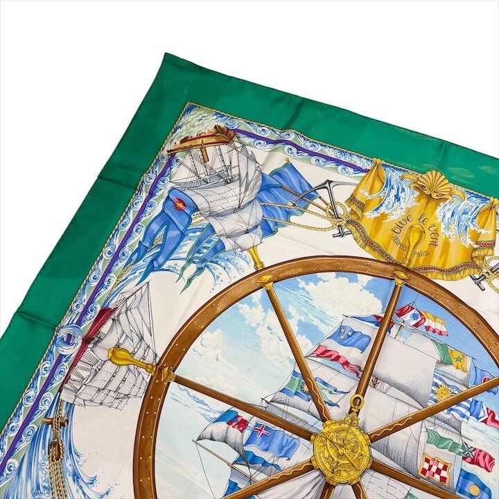 Hermes Vintage Carre 90 Scarf Silk 100% Green — view 5
