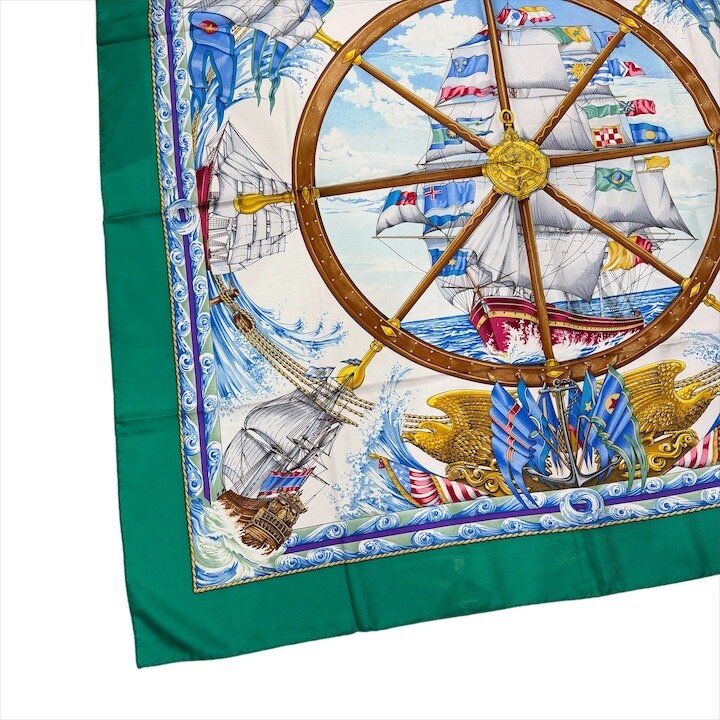 Hermes Vintage Carre 90 Scarf Silk 100% Green — view 2