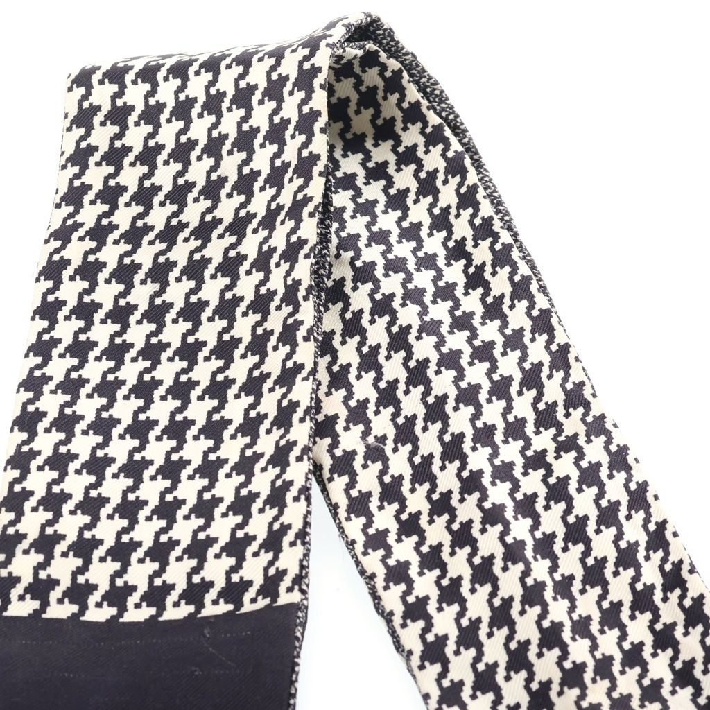 Dior 30 Montaigne Mitzah Houndstooth Pattern Scarf Twilly Navy — view 2