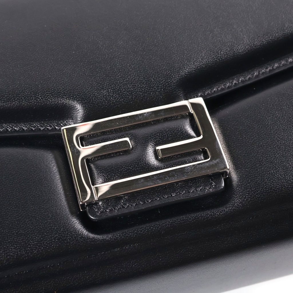 Fendi Baguette Soft Trunk Shoulder Bag 2-Way Black Leather — view 6