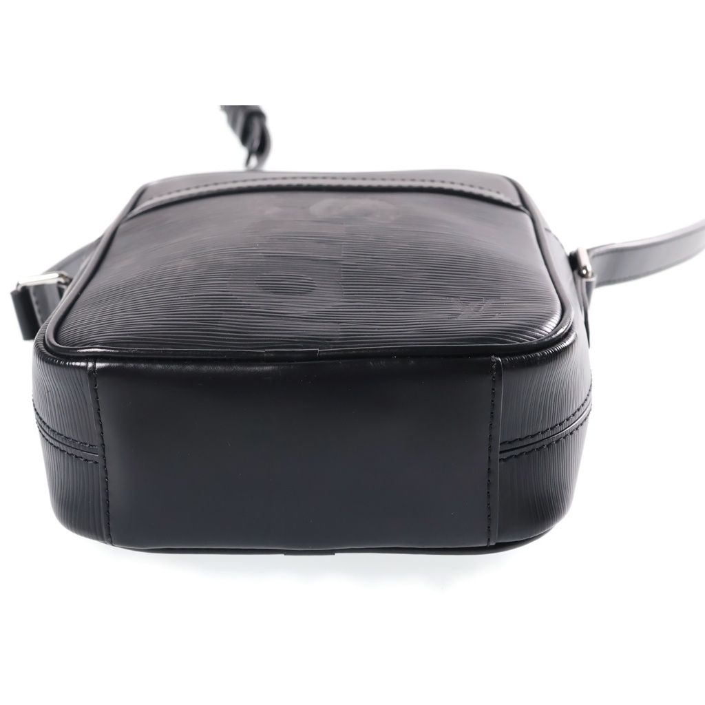 Louis Vuitton Supreme Collaboration Danube PM Shoulder Bag Epi Noir Black — view 4