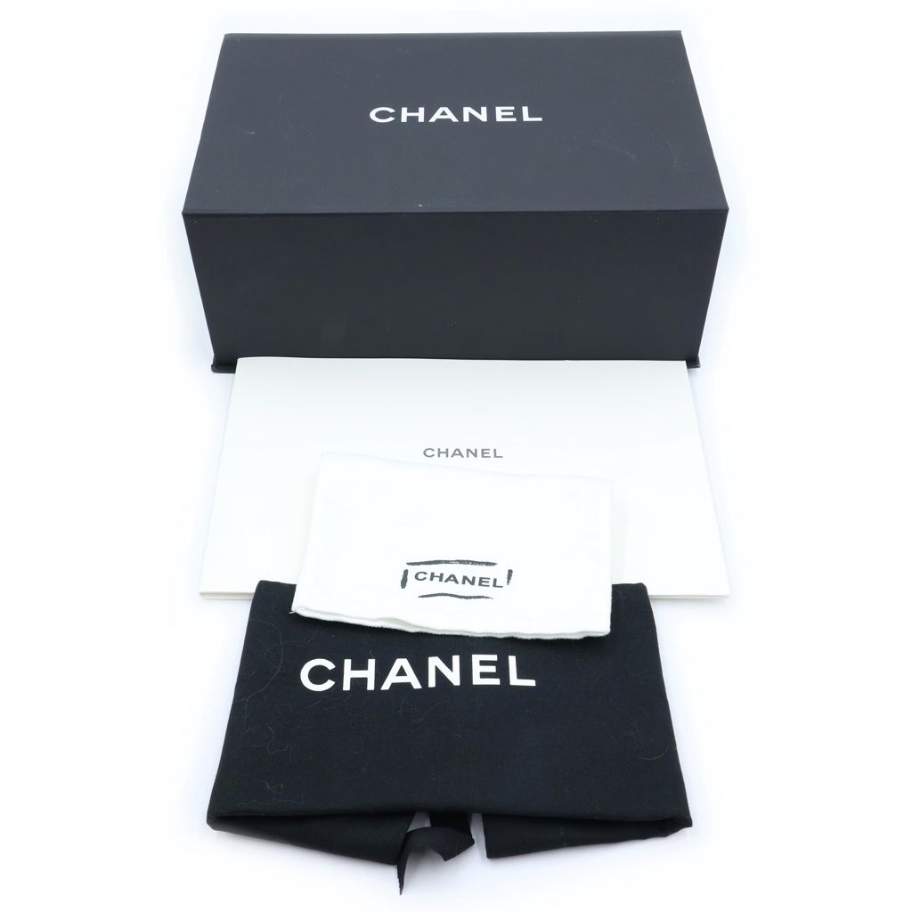 Chanel Mini Quilted 17 Chain Shoulder Bag Lambskin Pink — view 8