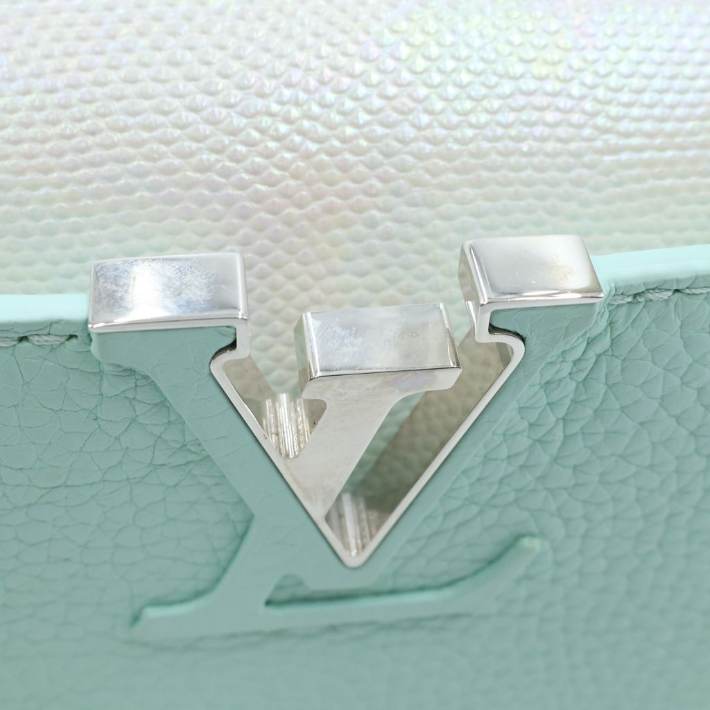 Louis Vuitton Capucines Mini 2-Way Shoulder Bag White Pastel Green Leather — view 7